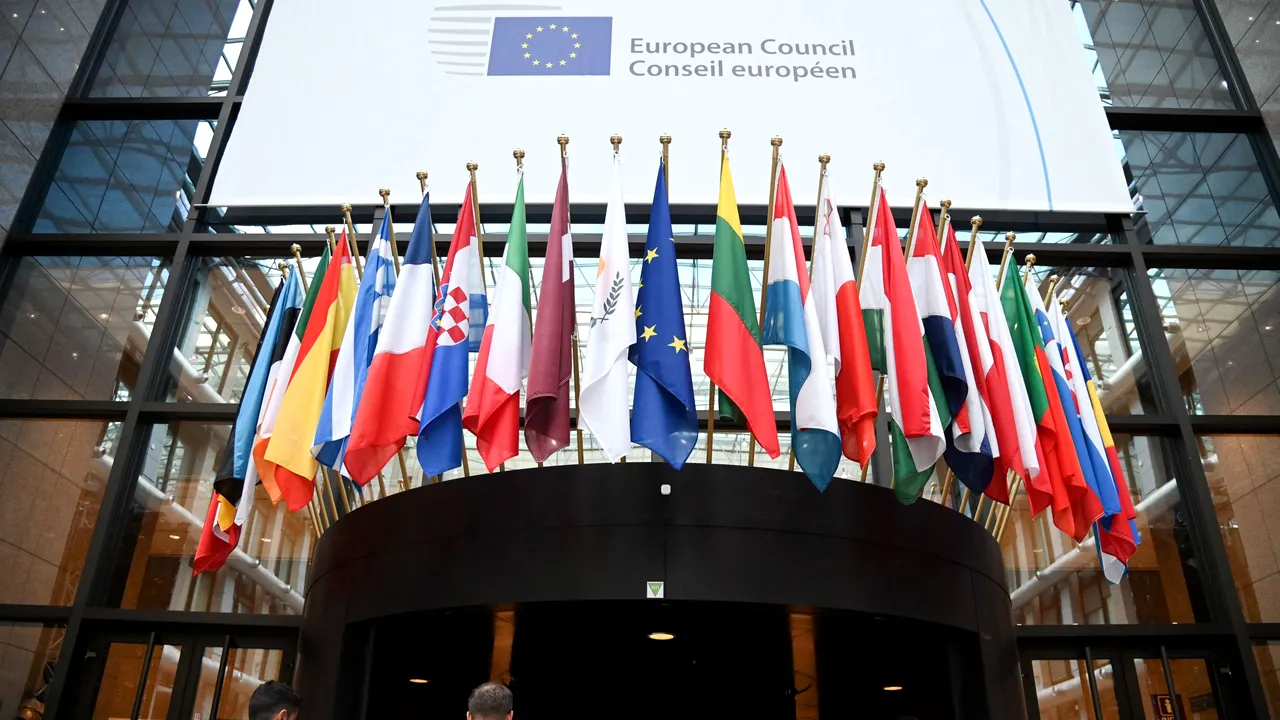 Liderii UE vor să intensifice presiunile asupra Rusiei şi reafirmă solidaritatea cu Ucraina