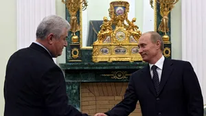 Putin şi Voronin ar putea conveni să îl demită pe Smirnov