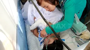 Supravieţuitorii accidentului din China povestesc despre panica de la bordul avionului