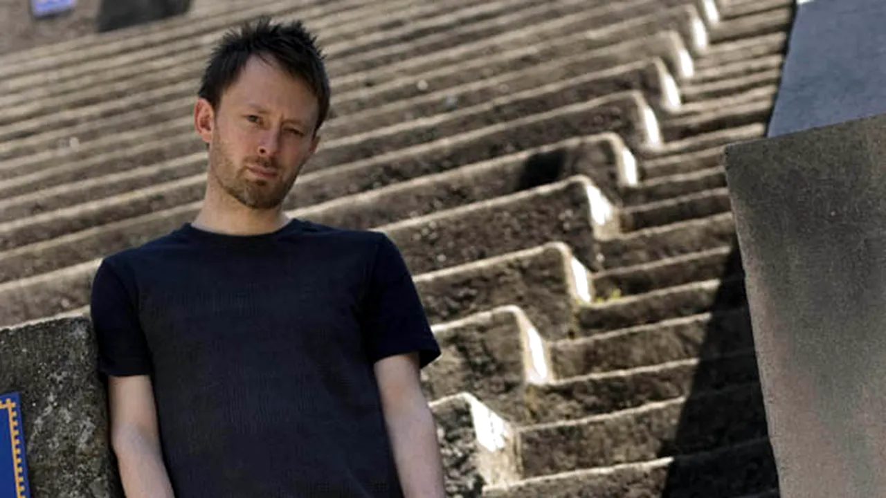 Thom Yorke, solistul trupei Radiohead, s-a 