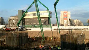 Lucrările la temelia pasajului suprateran de la Basarab au început vineri