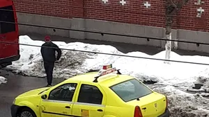 Hoţ din buzunare, reţinut după ce o femeie care l-a fotografiat a pus imaginile pe internet