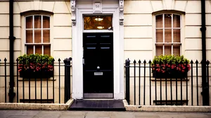 Cum alegi uşa metalică: 5 criterii principale de selecţie