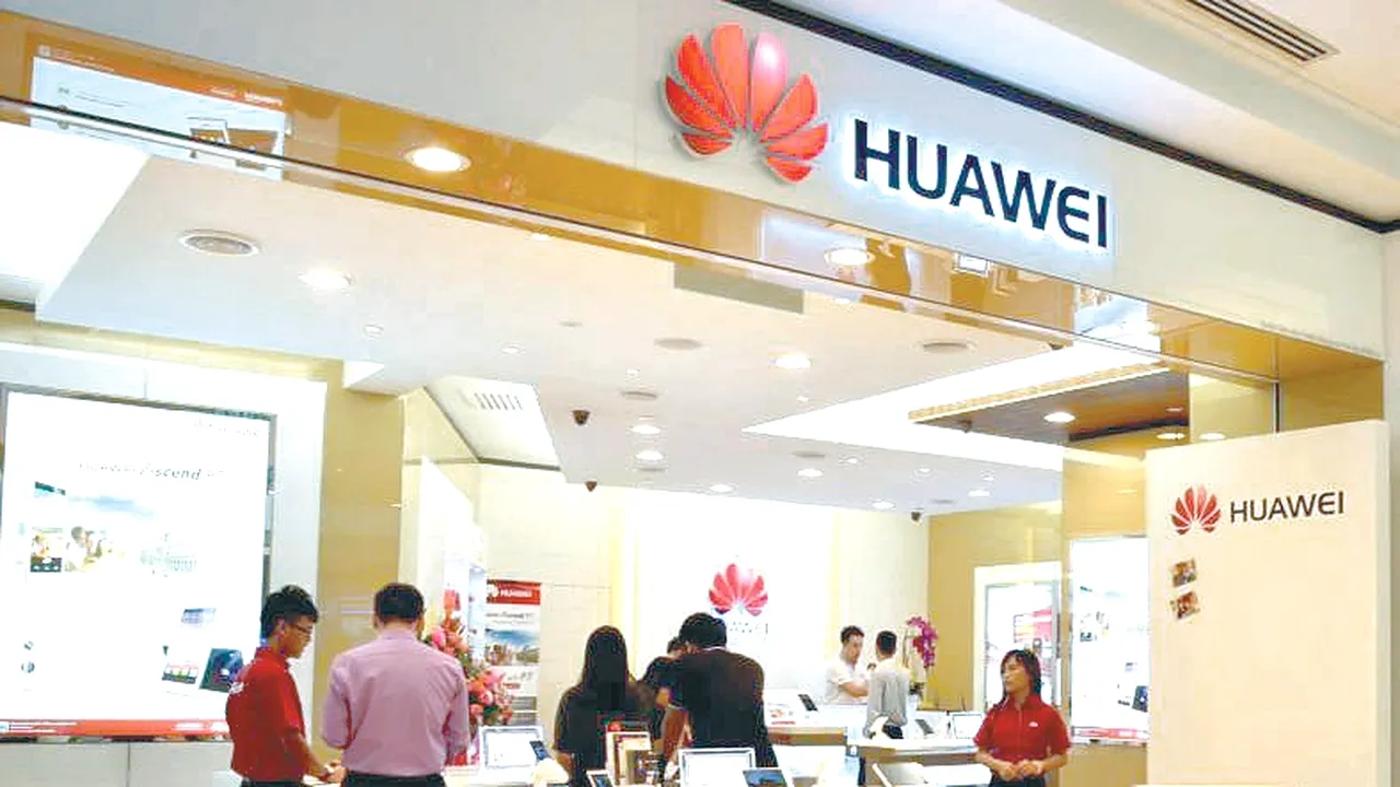 Soluţia găsită de Huawei în scandalul momentului: Chinezii intră într-un domeniu dominat de Google şi Microsoft