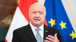 Cancelarul Austriei spune că UE trebuie să reducă urgent prețurile la energie: „Niciun alt factor nu sufocă atât de mult industria europeană”