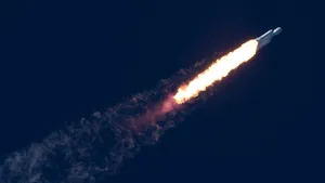 Cea mai puternică rachetă din lume, a companiei SpaceX, a pornit în prima cursă comercială