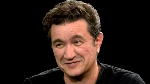 Cum se aruncă zarurile pe social media? Cristian China-Birta: „Faci bani nu din faptul că eşti influencer, ci din afacerea pe care o construieşti”