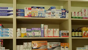 Help Net a lansat un concept de farmacie destinat populaţiei cu venituri mici