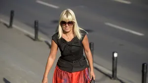 Elena Udrea, CONDAMNATĂ la 6 ani de închisoare, iar Rudel Obreja, la 5 ani. Decizie definitivă în dosarul Gala Bute / Udrea: Protocoalele funcţionează. Sunt judecători care execută comenzile generalilor SRI