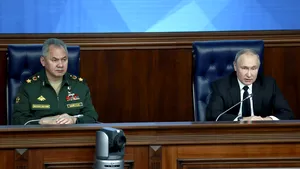 Rusia ameninţă cu acţiuni simetrice după decizia SUA de a oferi Ucrainei muniţie cu fragmentare