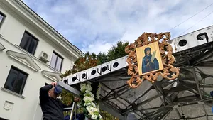 Sfânta Cuvioasă Parascheva, ocrotitoarea Moldovei. Cel mai mare pelerinaj ortodox are loc la Iaşi