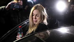 Cazul Nordis: Notarul Andreea Cosma a ieşit de la DIICOT/ Ea şi Ioana Băsescu au fost puse sub acuzare / Laura Vicol şi Vladimir Ciorbă au fost reţinuţi