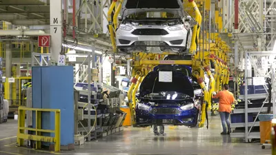 EXTERNE Pentagonul a purtat discuții cu Ford și GM privind sprijinirea producției de armament