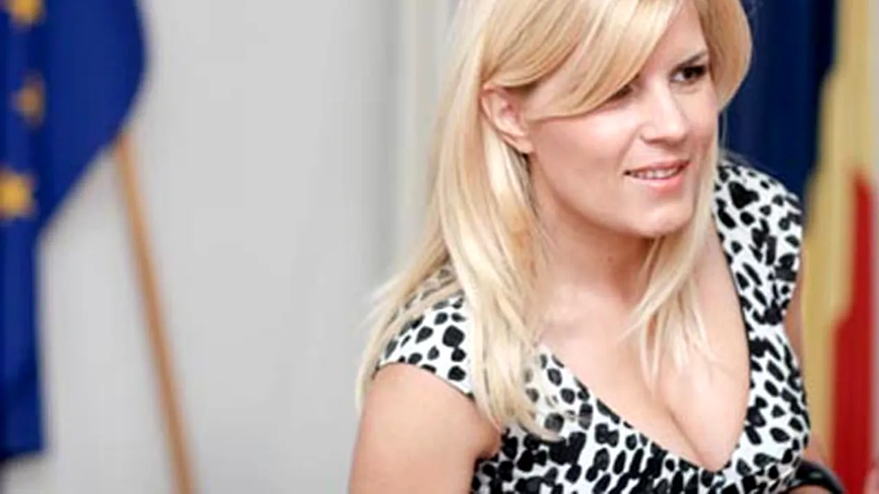 Elena Udrea se va ocupa de programul candidatului Băsescu