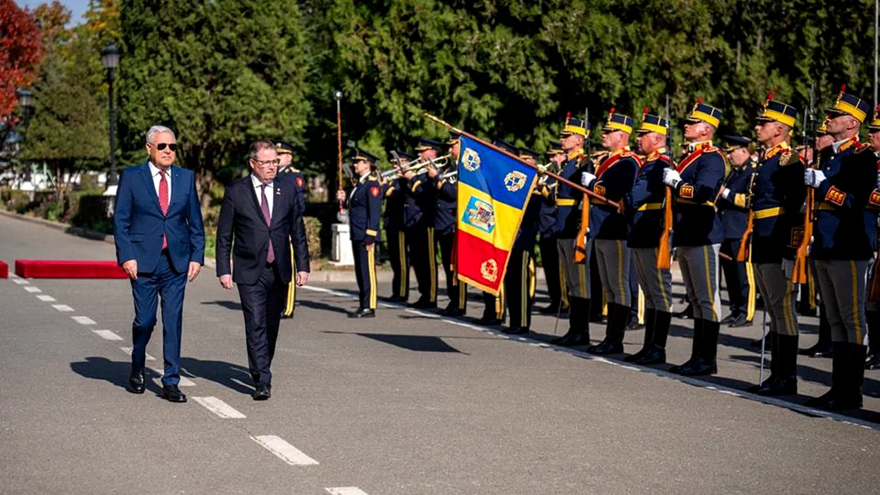 Angel Tîlvăr, întâlnire cu ministrul Apărării din Nervegia. Discuţii despre achiziţia unui sistem Patriot