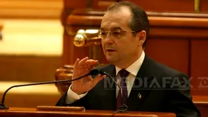 Boc: Salariile mari din unele companii de stat vor fi plafonate în semn de solidaritate