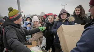 Povestea unui voluntar rus la graniţa dintre Polonia şi Ucraina: Uneori mă opresc să plâng