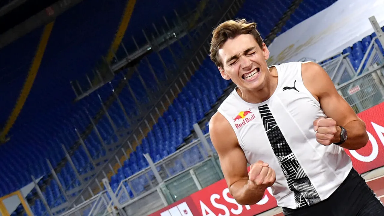 Record la înălţime: Armand Duplantis ar fi putut intra direct pe fereastra unui apartament de la etajul 2