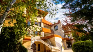 Cât te costă să fii vecin cu Simona Halep la Snagov