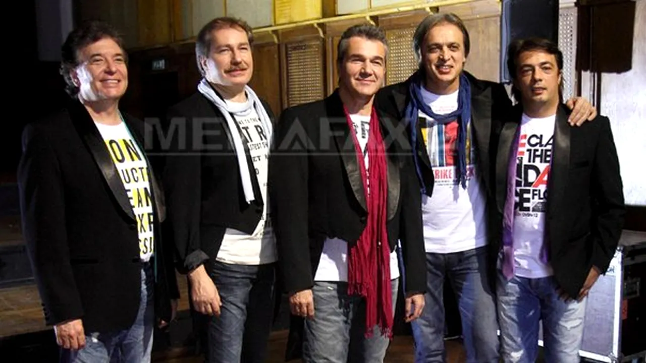 Holograf lansează un album de colecţie, 