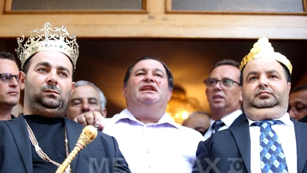 Un lider al romilor cere instanţei ca regii Cioabă să nu mai poarte această titulatură şi coroanele
