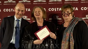 Hilary Mantel a câştigat Costa Book of the Year Award, pentru romanul 