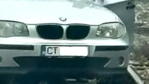 Eforie Nord. O șoferiță beată a fost găsită de polițiști în timp ce stătea cu mașina pe calea ferată