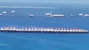 „Zidul Chinezesc” pe mare: Beijingul a desfăşurat sute de bărci militare ca să-i intimideze pe filipinezi

