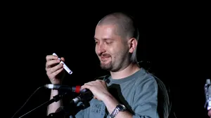 Cheloo, implicat într-un incident într-o unitate medicală din Câmpina. Poliția a intervenit