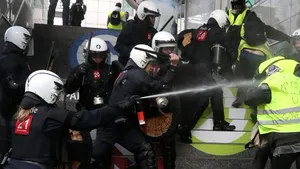 Mişcarea „Vestele Galbene” se extinde rapid în Europa. Proteste, anunţate în încă două ţări