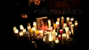 Poliţia americană caută un al doilea suspect după atacul armat din Arizona