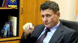 Un academician din Cluj cere înlocuirea imnului naţional cu „Un suflet de român”, scris de el - VIDEO