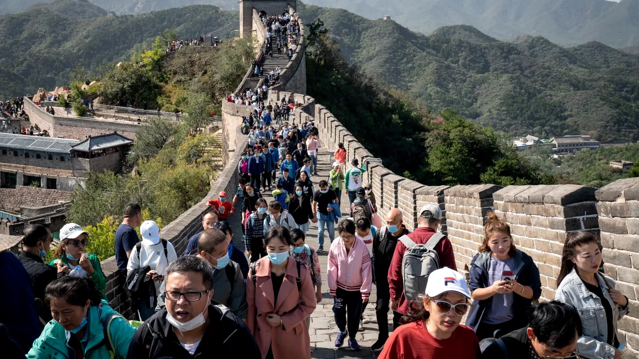 Românii vor putea intra în China fără vize. Beijingul încercă să atragă turişti europeni 