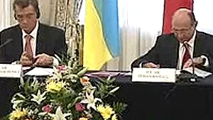 Iuşcenko a adus un dosar cu datele a 2000 de români morţi în Ucraina