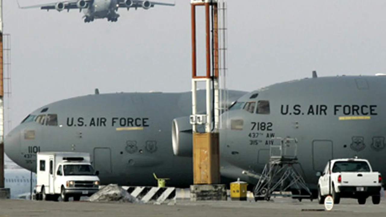 Acordul privind baza militară americană din Kîrgîzstan, extins pentru încă un an