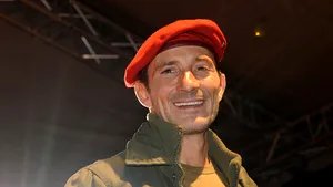 Mazăre: Când o să mă vedeţi îmbrăcat militar cu beretă roşie, înseamnă că voi candida