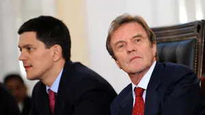 Miniştrii de Externe britanic şi francez vor 