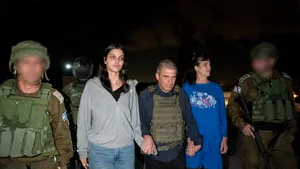Hamas a anunţat eliberarea a doi ostatici americani