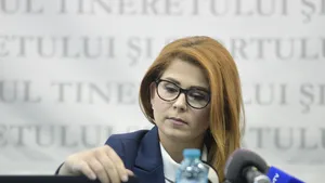 „E total depăşită de funcţia pe care o ocupă! MTS nu a reuşit să-şi cheltuie banii pe care-i avea în buget