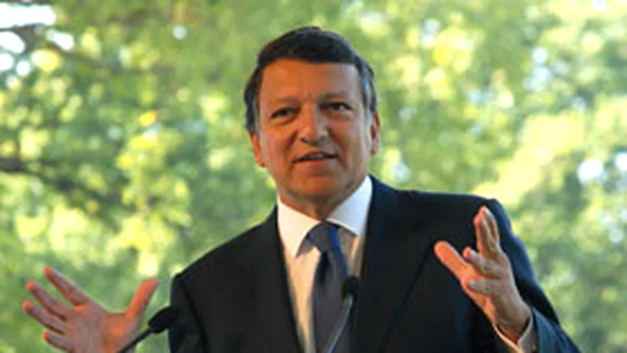 Barroso apreciază progresele României, dar nu recomandă relaxarea