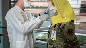 Testul care detectează prezenţa virusului încă din primele 24 de ore. Descoperirea savanţilor armatei SUA