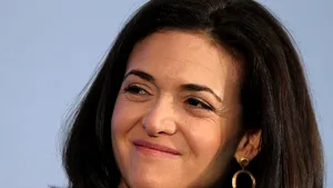 Un director Facebook a devenit miliardar, după ce acţiunile companiei au atins un nou record