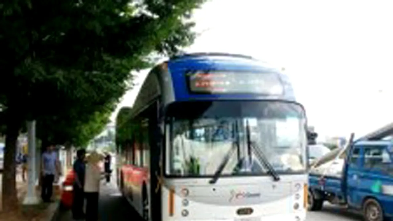 Nou mijloc de transport într-un oraş din Coreea de Sud: Cum funcţionează autobuzele electrice cu încărcare wireless - FOTO