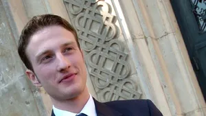 Andrei Tinu, secretar executiv al TSD, propune reducerea vârstei de vot la 16 ani