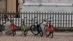 Tinerii terorizează pietonii cu o nouă provocare. Vârstnicii se tem să mai iasă din casă