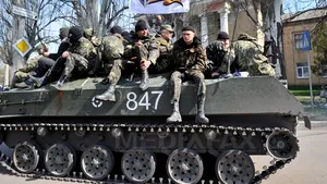 CONFLICTELE din Ucraina: ACORD pentru detensionarea situaţiei, la Geneva. SUA avertizează cu SANCŢIUNI. Activiştii proruşi au adoptat măsuri antisemite - FOTO, VIDEO