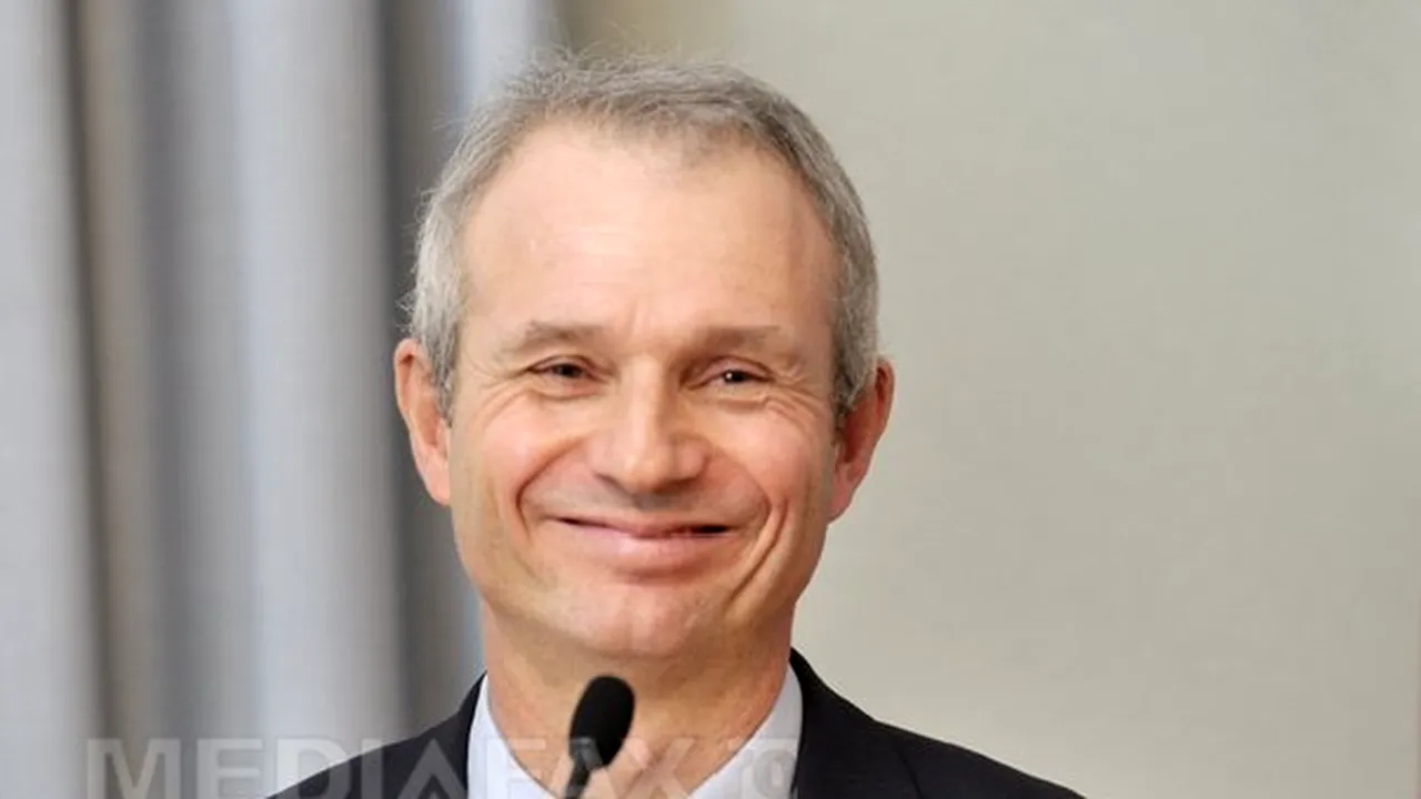 Lidington: Asigur categoric că până în 2014 vor fi ridicate restricţiile de muncă pentru români în Marea Britanie