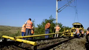Lucrări la calea ferată pe raza regionalelor Braşov şi Timişoara. Mai multe trenuri, afectate