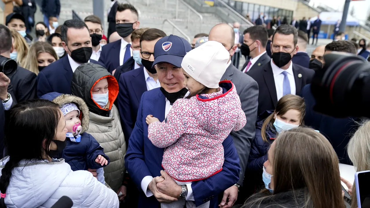 Biden a spus că Putin este „un măcelar” după ce a vizitat refugiaţii ucraineni din Polonia