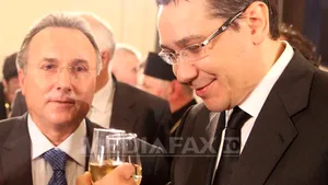 Iaşi: Premierul Ponta, miniştri şi parlamentari PSD, la nunta fiicei primarului Gheorghe Nichita - FOTO